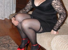 Jupe et bas nylon - Rencontre Cougar Lyon