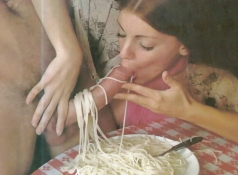 Oh la grosse spaghetti - Humour sexy