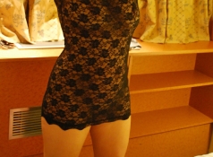 Lingerie sexy en dentelle noire - Femme Cougar