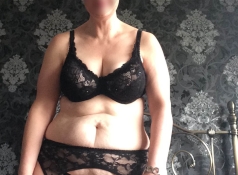 Lingerie sexy en dentelle - Plan cul Vieille