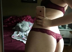 Selfie de mon petit cul sexy