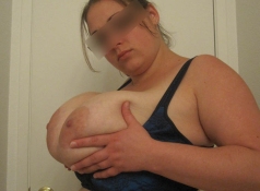 Mes gros nibards dans les mains