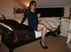 Exhibe mes jambes - Femme sexy Paris