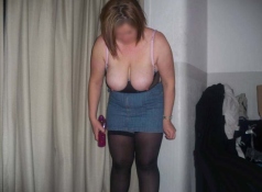 Gros seins qui pendent - Femme ronde Bordeaux