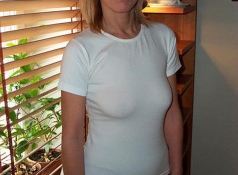 Petit haut blanc transparent - Belle femme