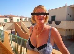 Terrasse à Antibes - Femme mature