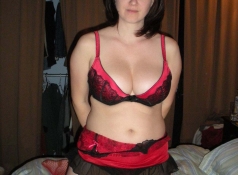 Gros seins - Femme mariée