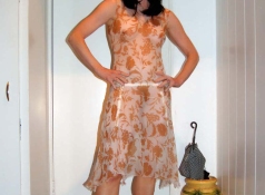 Robe transparente - Femme divorcée