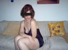 Femme mature en nuisette
