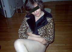 Femme mature sans culotte