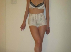 Étudiante en lingerie sexy