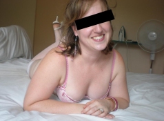 Femme peau claire - Adultère