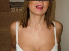 Beaux seins - Cougar infidèle