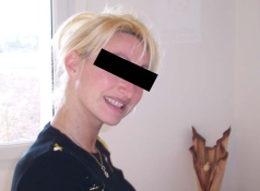 Jolie blonde coquine - Femme divorcée