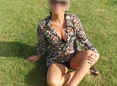 Beau décolleté - Femme mûre