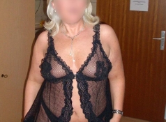 Nuisette transparente - Cougar sexy