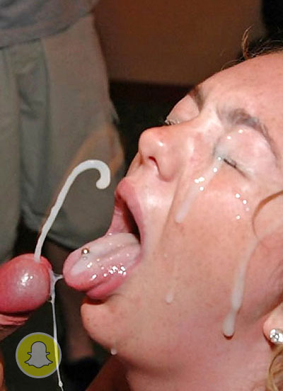 Sperme lors d'une partouze